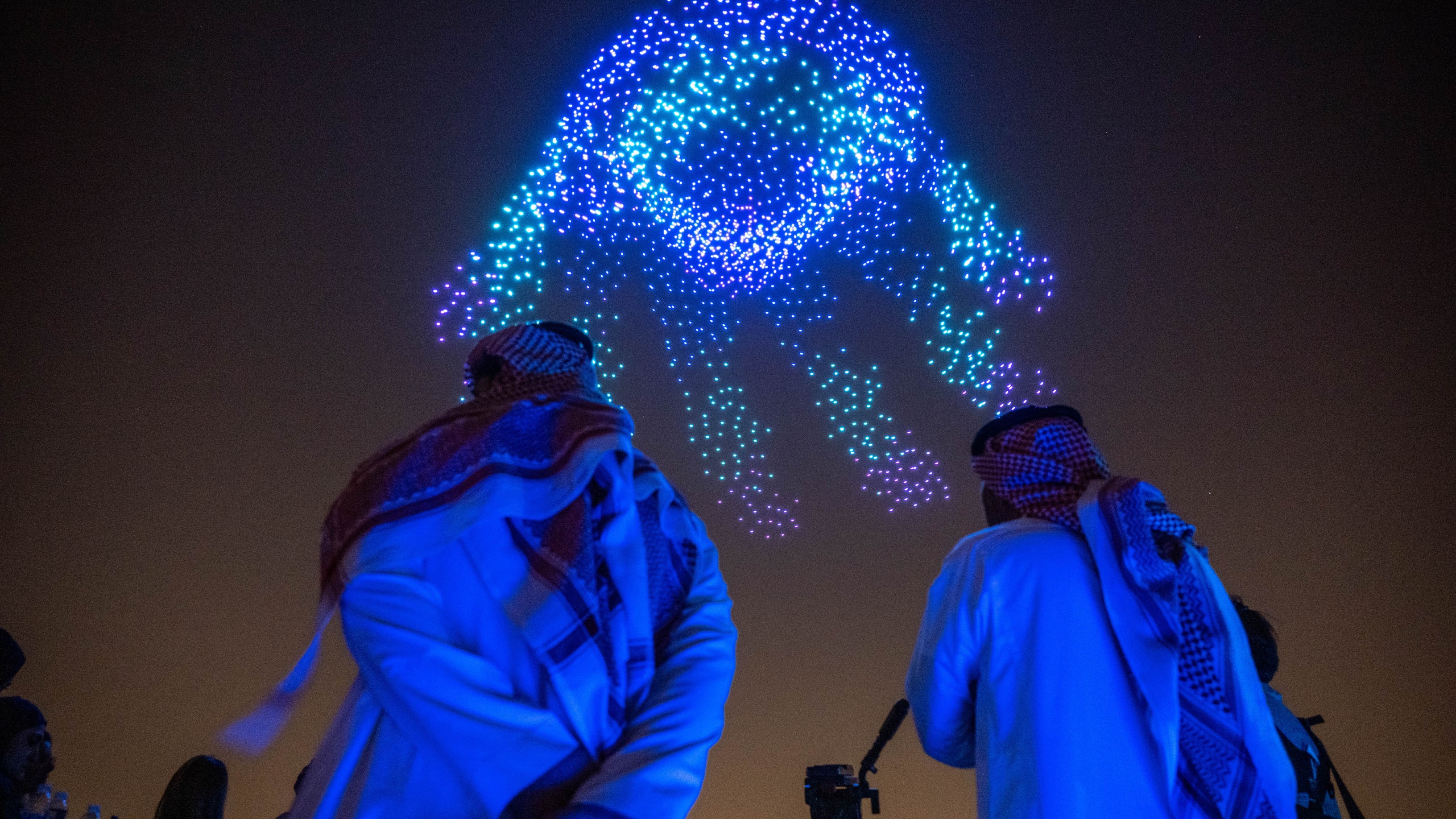 Citizens & Residents-Image Carousel-04